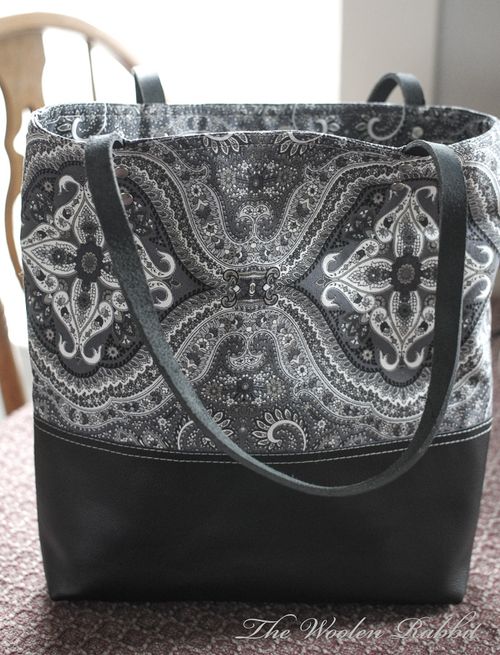 Black_paisley_bag