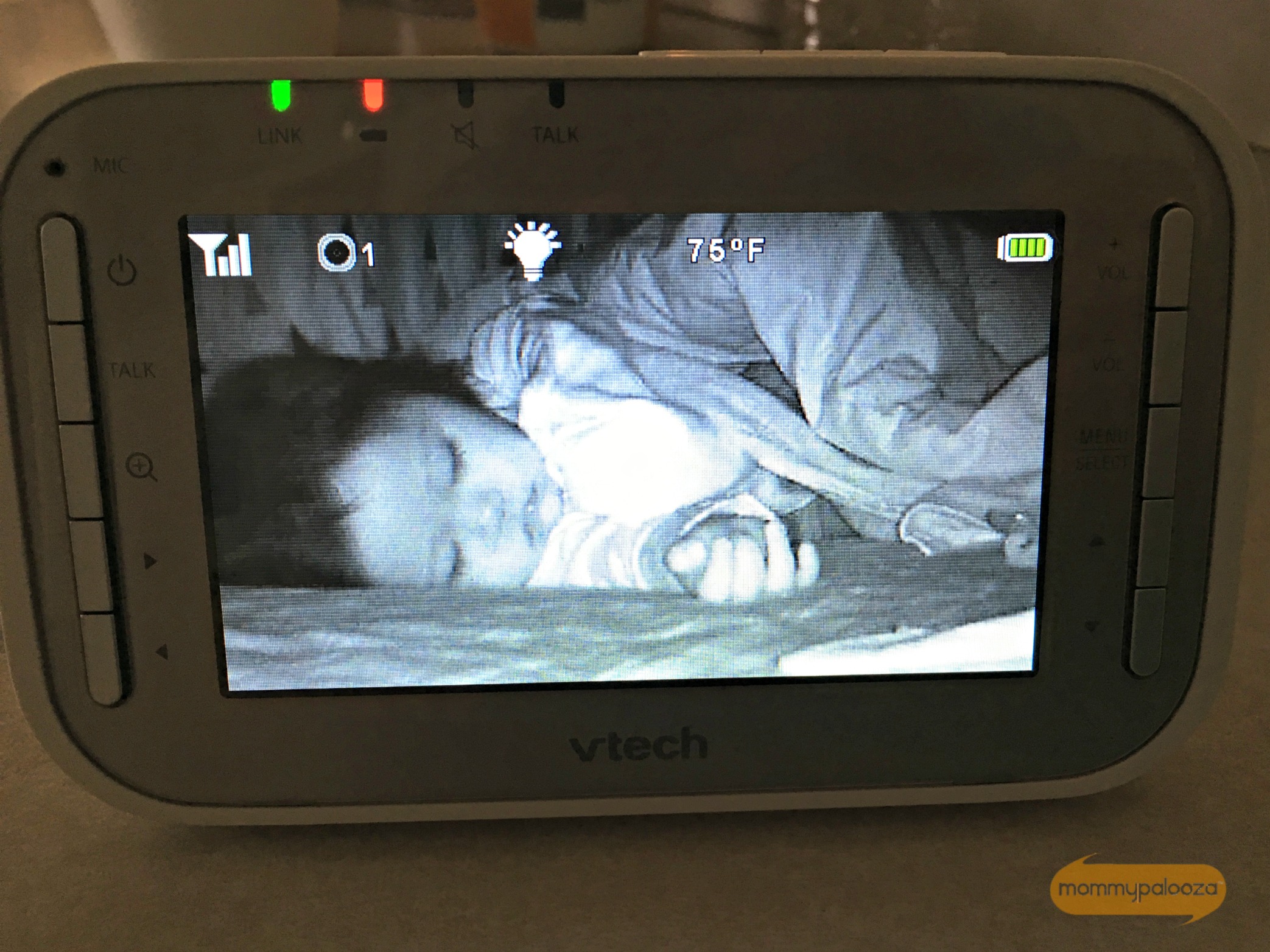 Capture Meaningful Everyday Moments with the VTech Video Baby Monitor #VTechBaby