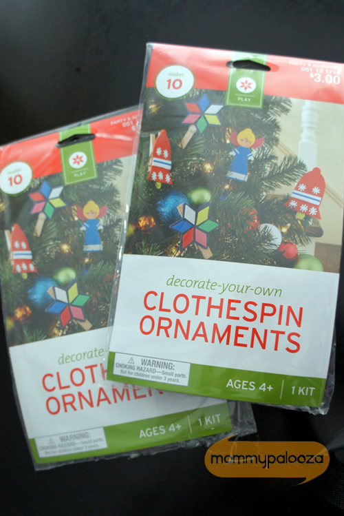 christmas-card-holder-hanger-display-with-clothespin-ornament-craft-kids