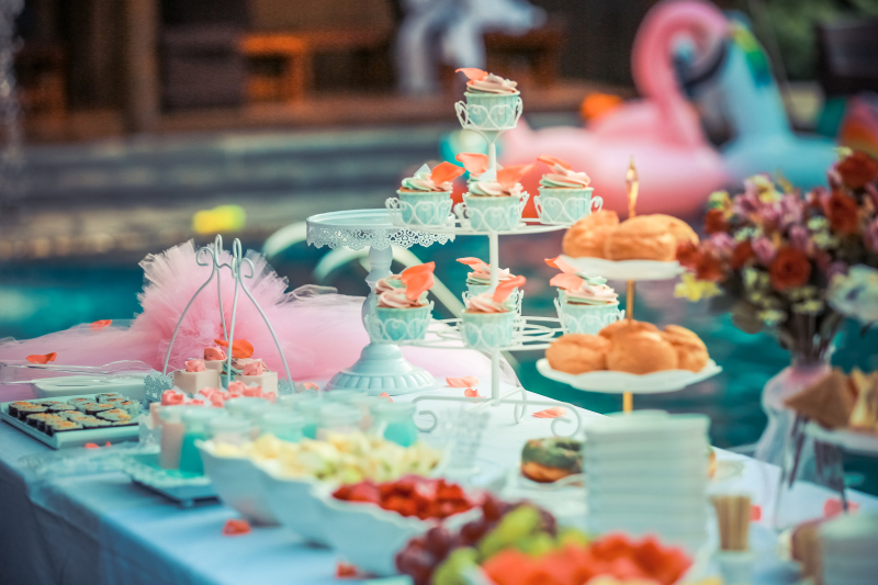 Pink-tutu-colorful-cupcakes-girls-birthday-party-tips