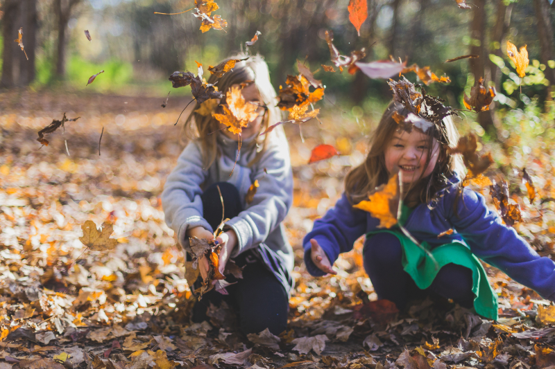 Keep-children-safe-outside