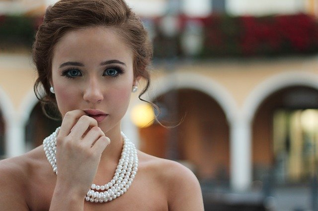 Woman-919047_640