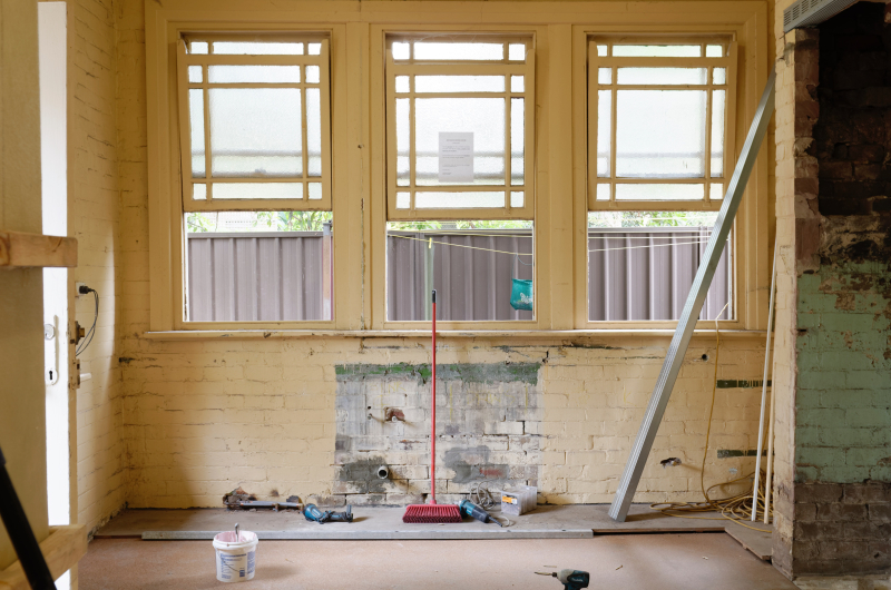Unfinished-wall-804392