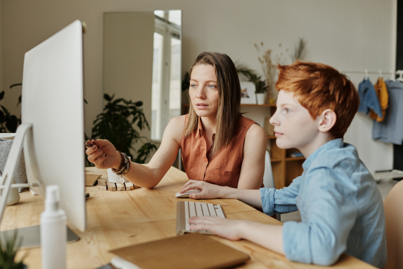 Teaching young kids about money